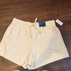 Old navy high rise 3.5 inseam power soft shorts